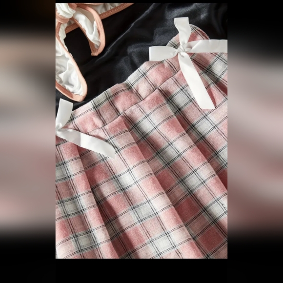 School Girl Charm - Picture 4 of 9